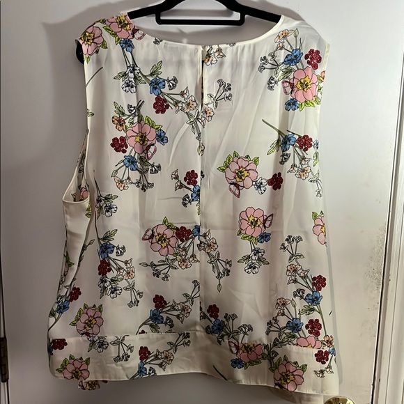 NWT 24w Talbots Sleeveless Floral Blouse - Picture 3 of 7